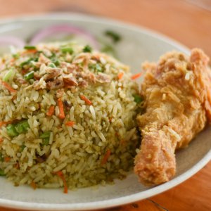 Nasi Goreng Kampung Ayam Crispy